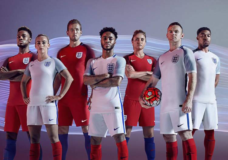 المنتخب الإنجليزي يكشف عن قميصه لـ "يورو 2016"