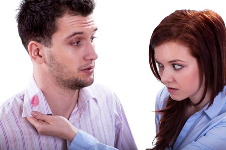 4 أسباب لخيانة الزوج