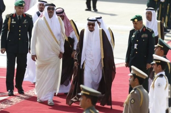 العلاقة بين قطر والخليج