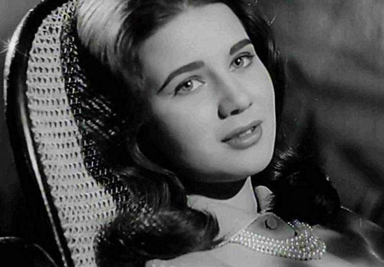 وفاة الممثلة المصرية زبيدة ثروت