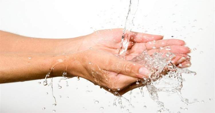 الإمارات: تحويل 63 ألف منزل للمواطنين إلى موفرة لاستهلاك المياه مجاناً