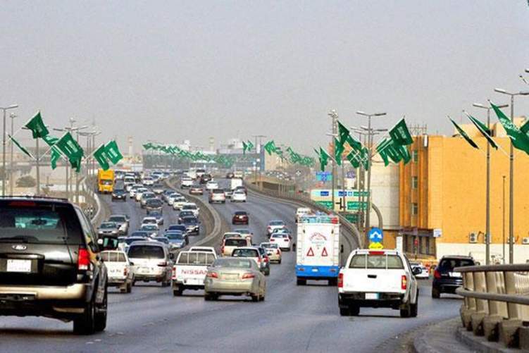 السعودية: 1000 ريال غرامة مخالفة تلوين لوحة المركبة