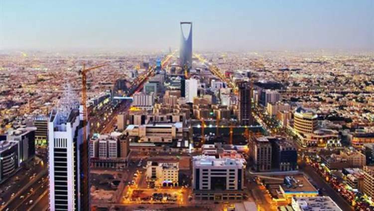 السعودية: " لا نريد منشآت صغيرة ومتوسطة تبحث عن التأشيرات منذ بداية المشروع"!