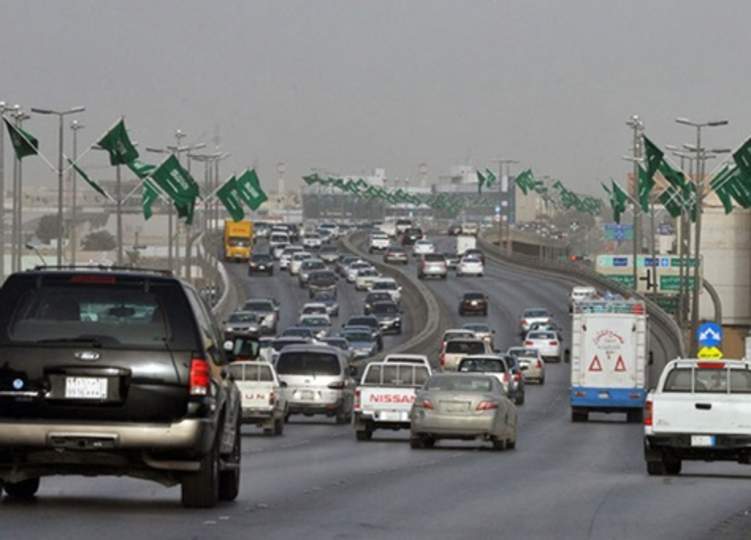 السعودية تطبق ضريبة القيمة المضافة على القطاع العقاري والتجارة الالكترونية