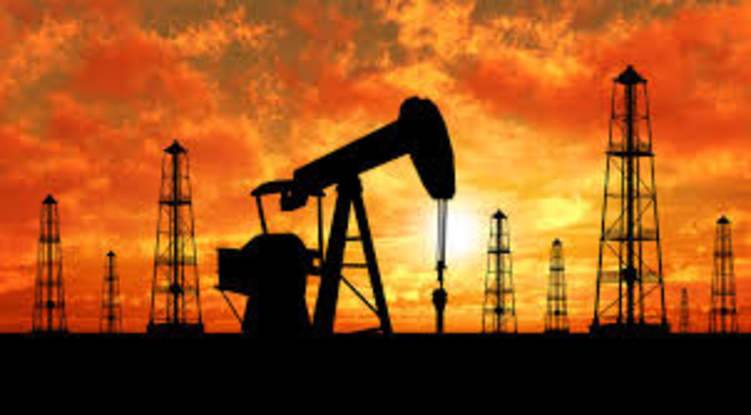 السعودية تخفض صادراتها النفطية الشهر المقبل لأدنى مستوى