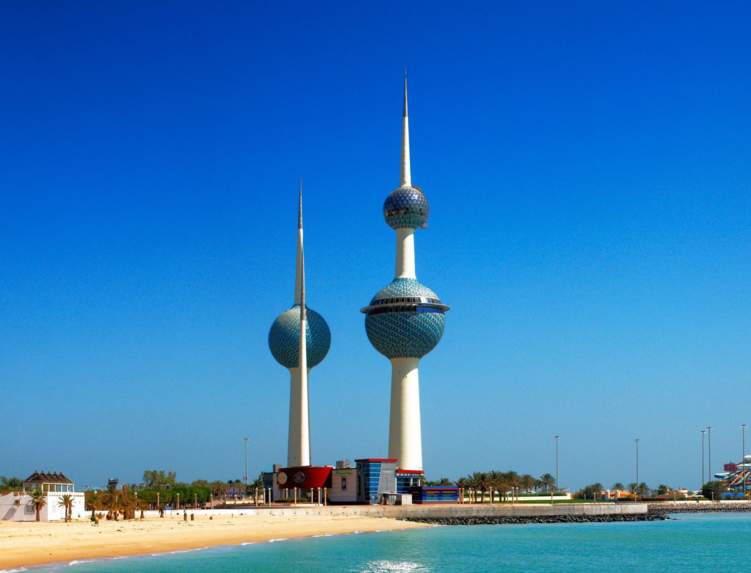 مضاعفة رسوم استقدام عوائل الوافدين في الكويت