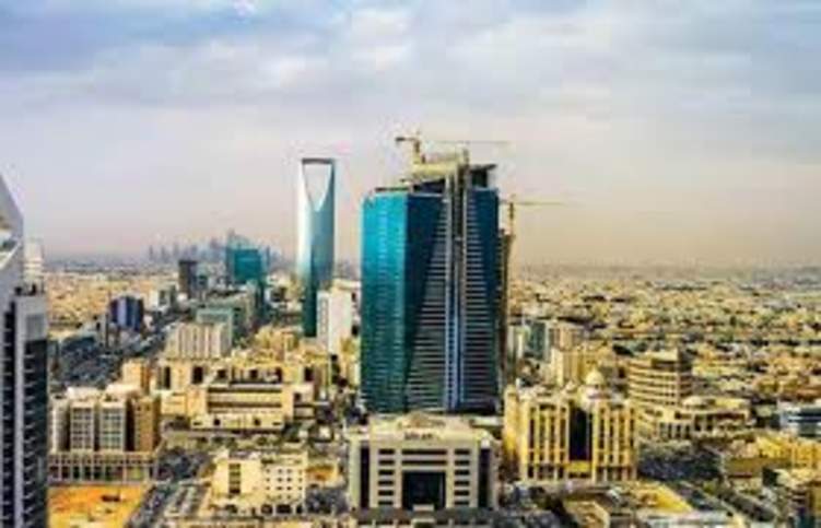 السعودية: تسمح للمستثمرين الأجانب بالتملك الكامل في قطاعي الصحة والتعليم