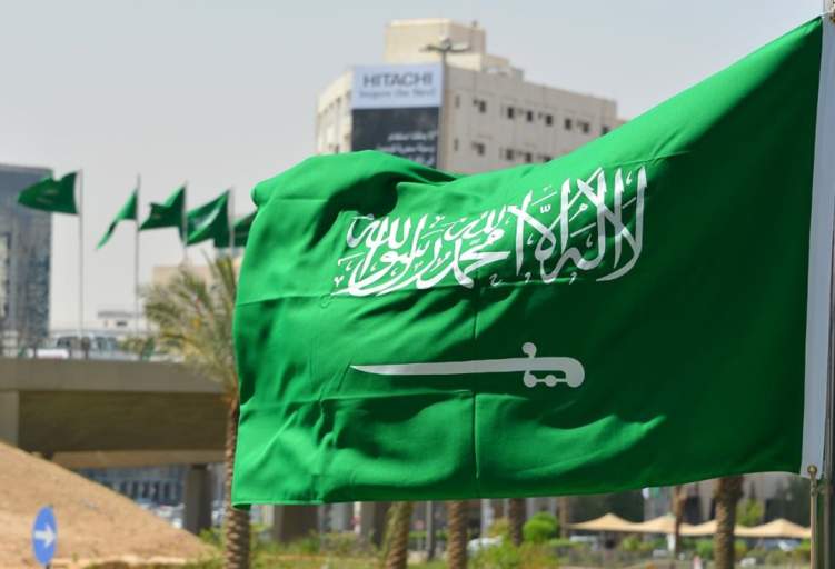 قرار مفاجئ في السعودية...حظر عمل الوافدين الأجانب في هذه المهنة