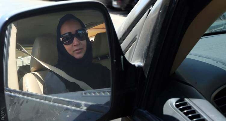 للمرة الثانية خلال أيام. . تهديد جديد للمرأة السعودية بسبب قيادة السيارات