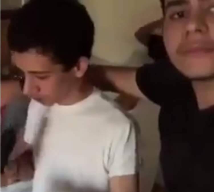 بالفيديو... مطالبة بالقبض على شابين مصريين يستهزئان من "الآذان"
