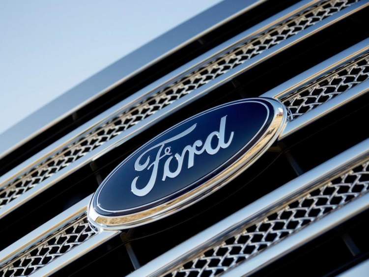 وزارة التجارة السعودية تعلن عن استدعاء عدداً من سيارات فورد بالمملكة