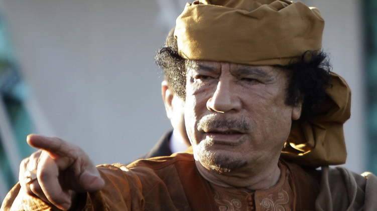 مفاجأة.. القذافي كان على وشك شراء نادٍ إنجليزي شهير