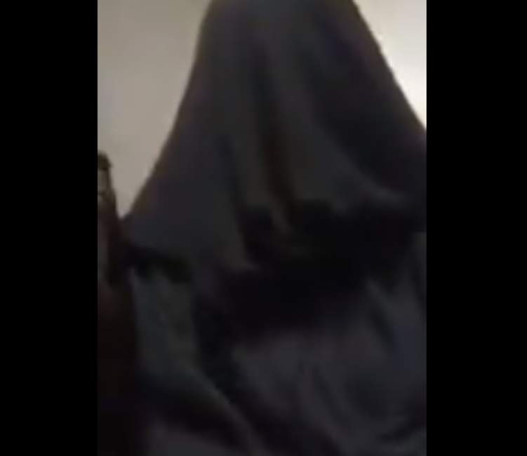 فيديو..مواطنة تناشد الملك "سلمان بن عبد العزيز" لحمايتها من زوجها