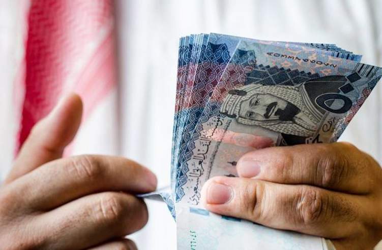 بالأرقام: متوسط أجور السعوديين والأجانب في جميع المنشآت