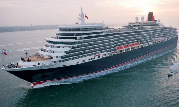 سفينة "الملكة إليزابيث 2" تتحول إلى فندق عائم في دبي