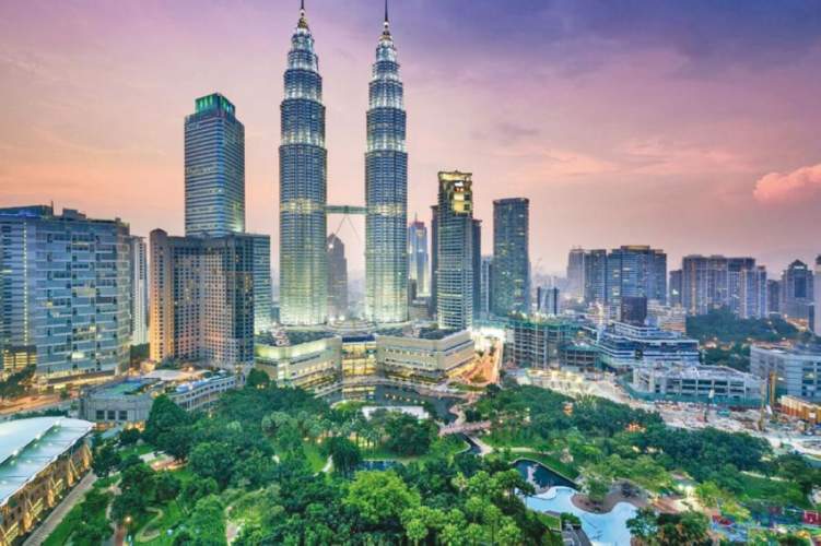 ماليزيا تنوي فرض ضريبة 10% على المبيعات