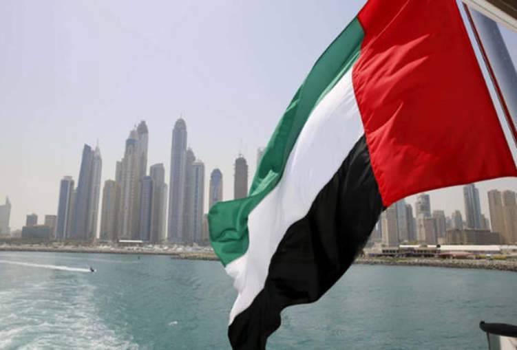 الإمارات تمنح رعايا هذه الدول إقامة لمدة عام وتعفيهم من المخالفات
