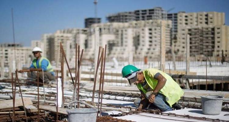 السعودية: وقف نقل خدمات المهندسين التابعين للعمالة للوافدة