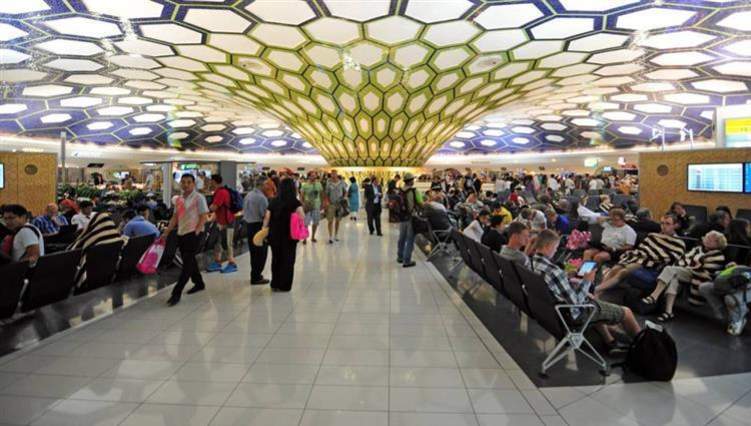 الإمارات: لا تمديد لزيارة من تجاوز 30 يوماً من انتهاء تأشيرته