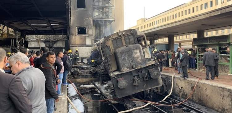 " شجار بين سائقي قاطرتين" تسبب في حادثة محطة مصر!