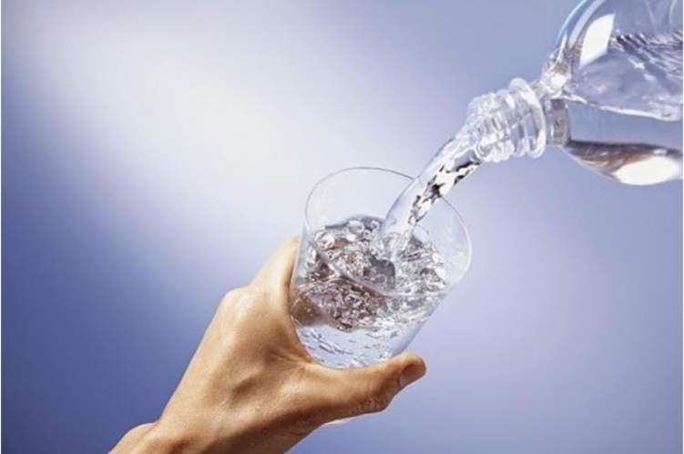 طرق صحية مذهلة للتخلص من الماء الزائد في الجسم