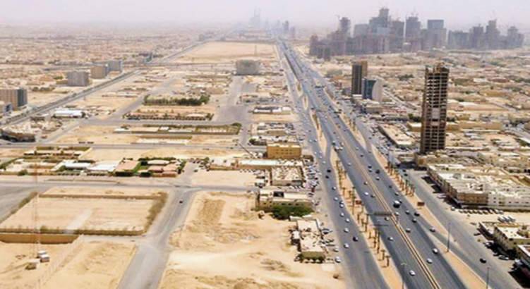 السعودية تسلم 10 آلاف قطعة أرض مجانية لمواطنيها