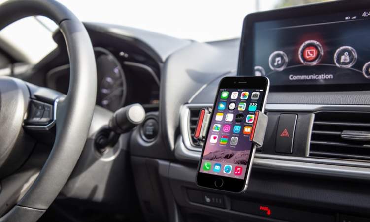 تطبيق جديد للهواتف الذكية يراقب السائق للحد من الحوادث المرورية
