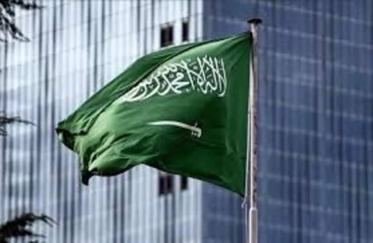 السعودية تفرض غرامات على مخالفة "اللباس المحتشم"