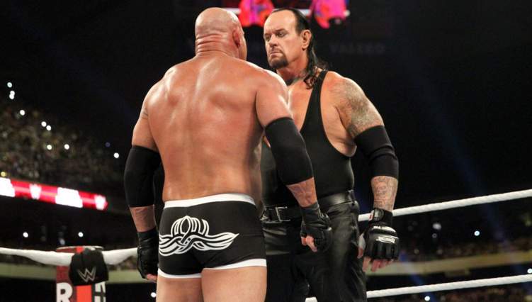 ما الذي يعرض مصارعي WWE للغرامة المالية؟