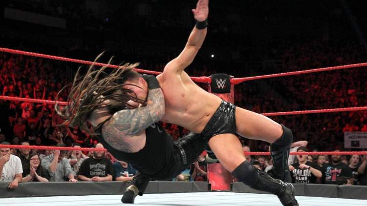 براي وايت ضد سترومان لتحديد بطل ال WWE