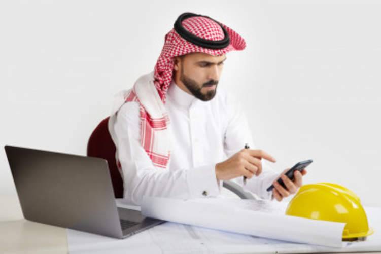 مليوني درهم عقوبة إفشاء أسرار العمل في الإمارات