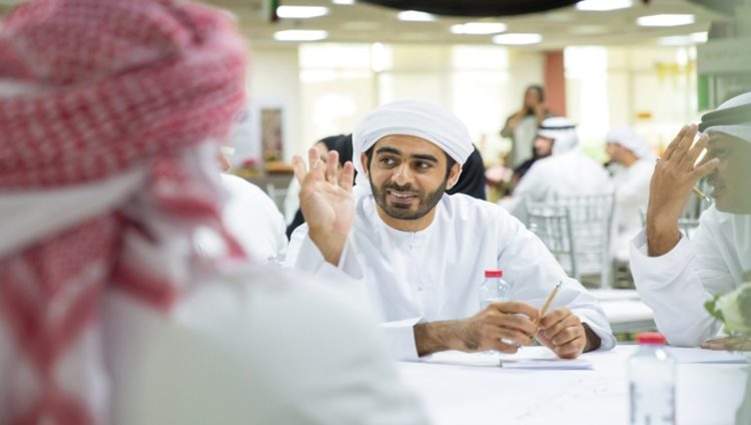 ما هي تطلعات الطلبة الإماراتيين نحو سوق العمل؟