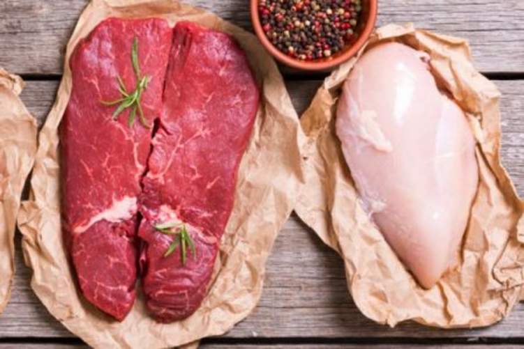 اللحم أم الدجاج.. ما الأفضل لصحة الإنسان؟