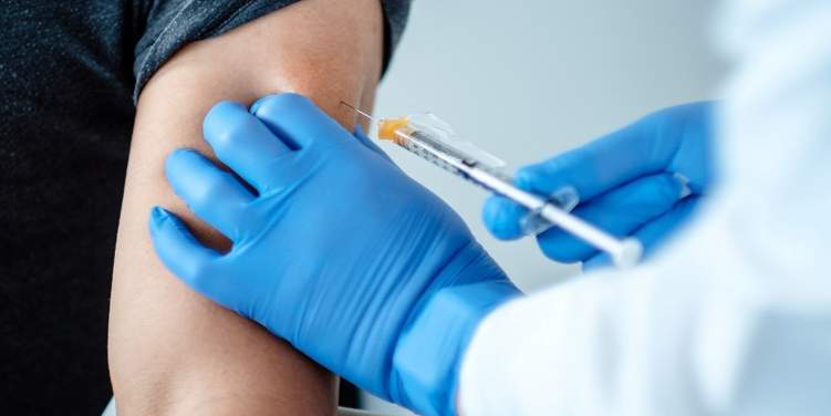 هل للقاح كورونا تأثيراً على وظيفة الإنجاب؟