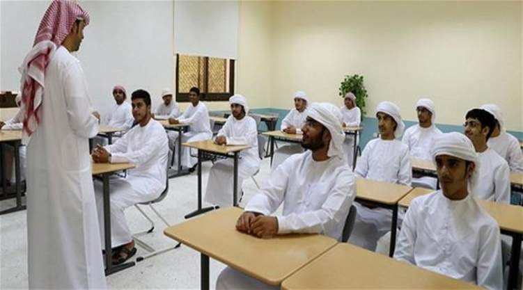 ما سبب عزوف الإماراتيين عن مهنة التدريس؟