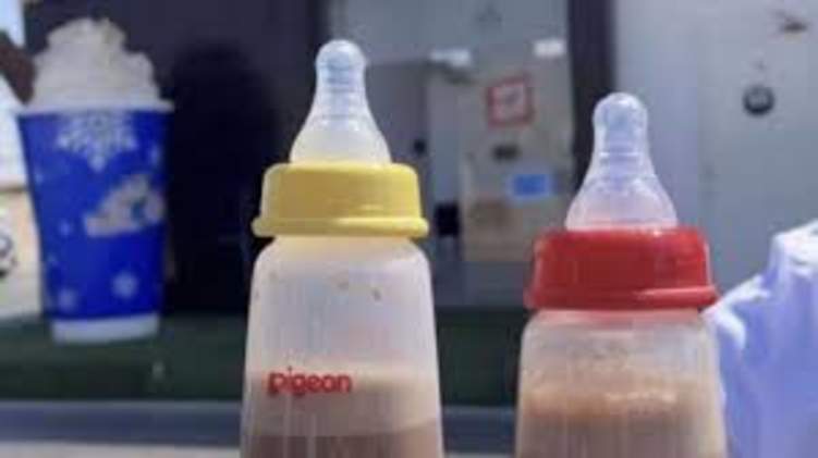 اقتصادية دبي تمنع تقديم المشروبات بـ "مراضع الأطفال"