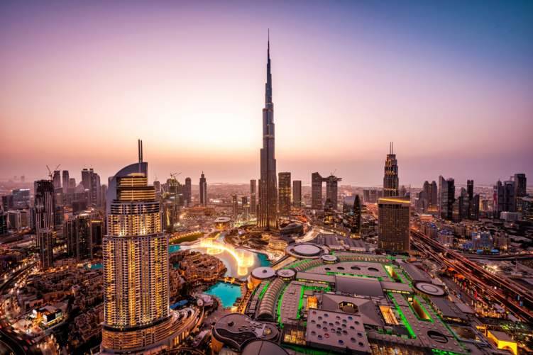 دبي: لا رسوم على الخدمات الحكومية حتى 2023