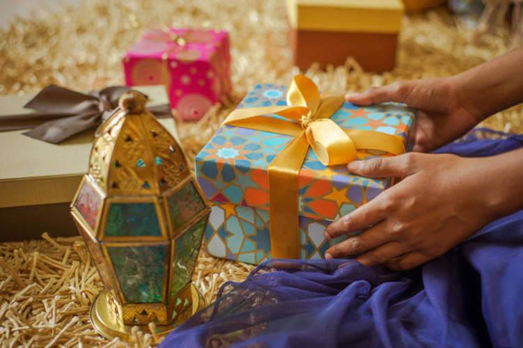 ما أجمل هدية ممكن أن تقدمها لعائلتك في العيد؟