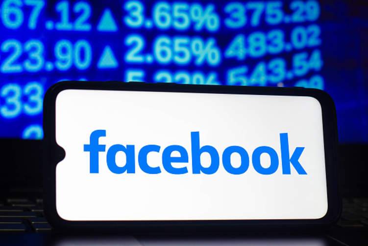 فيسبوك تكشف عن سبب انقطاع شبكتها