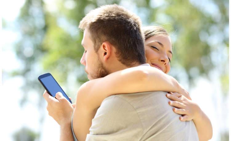 5 أسباب تدفع الأزواج السعداء للخيانة.. تعرف عليها