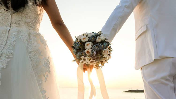 هل تختار الزواج التقليدي ام الزواج عن حب؟