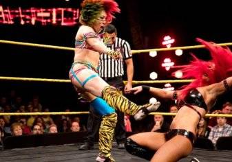 سقوط مفاجئ لـ "إيفا ماري" في عرض NXT
