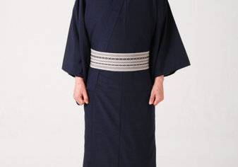 ما لون ملابس الحداد في اليابان؟