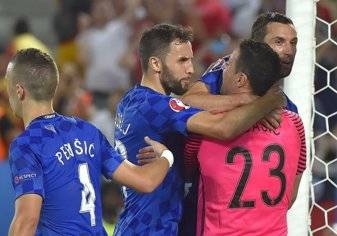 بالصور.. كرواتيا تقلب الطاولة على إسبانيا في "يورو 2016"