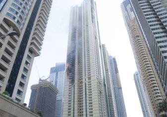 صور .. حريق برج سلافة في دبي