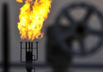 الإمارات تدعو لتثبيت الإنتاج لدعم أسواق النفط