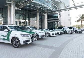 سيارات أودي R8 و Q7 تنضم إلى أسطول سيارات شرطة دبي