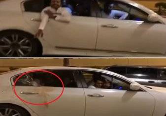 فتاة ترشق سيارة متحرشين بالآيس كريم في تبوك