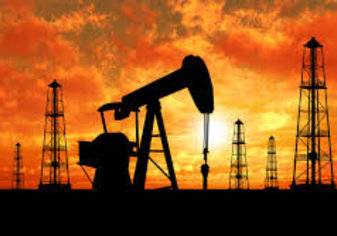 السعودية تخفض صادراتها النفطية الشهر المقبل لأدنى مستوى