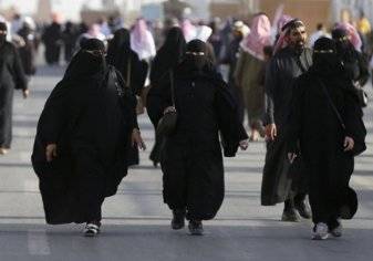 السعودية: أبناء المواطنة المتوفاة غير معفيين من رسوم المقابل المالي